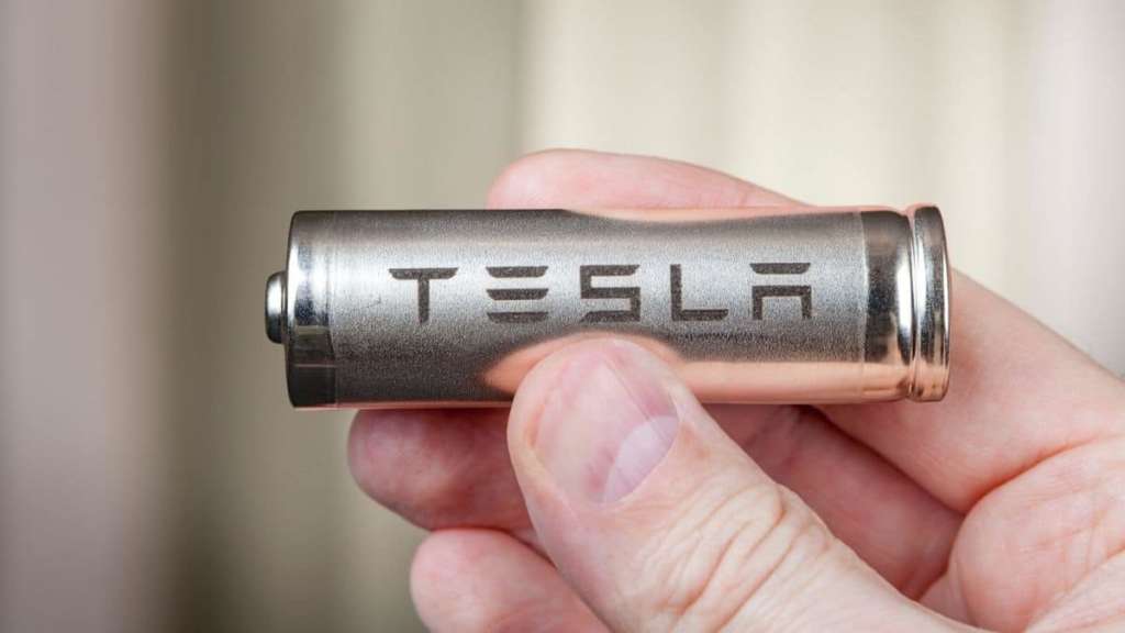 Tesla progetta batteria da un Milione mezzo di chilometri