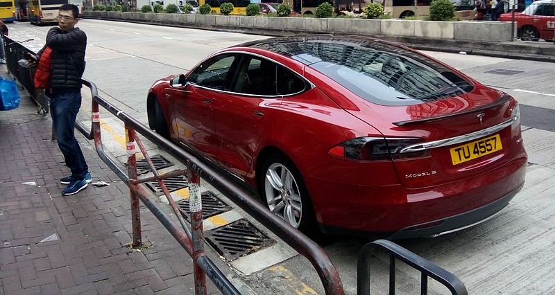 Hong Kong e i servizi Tesla