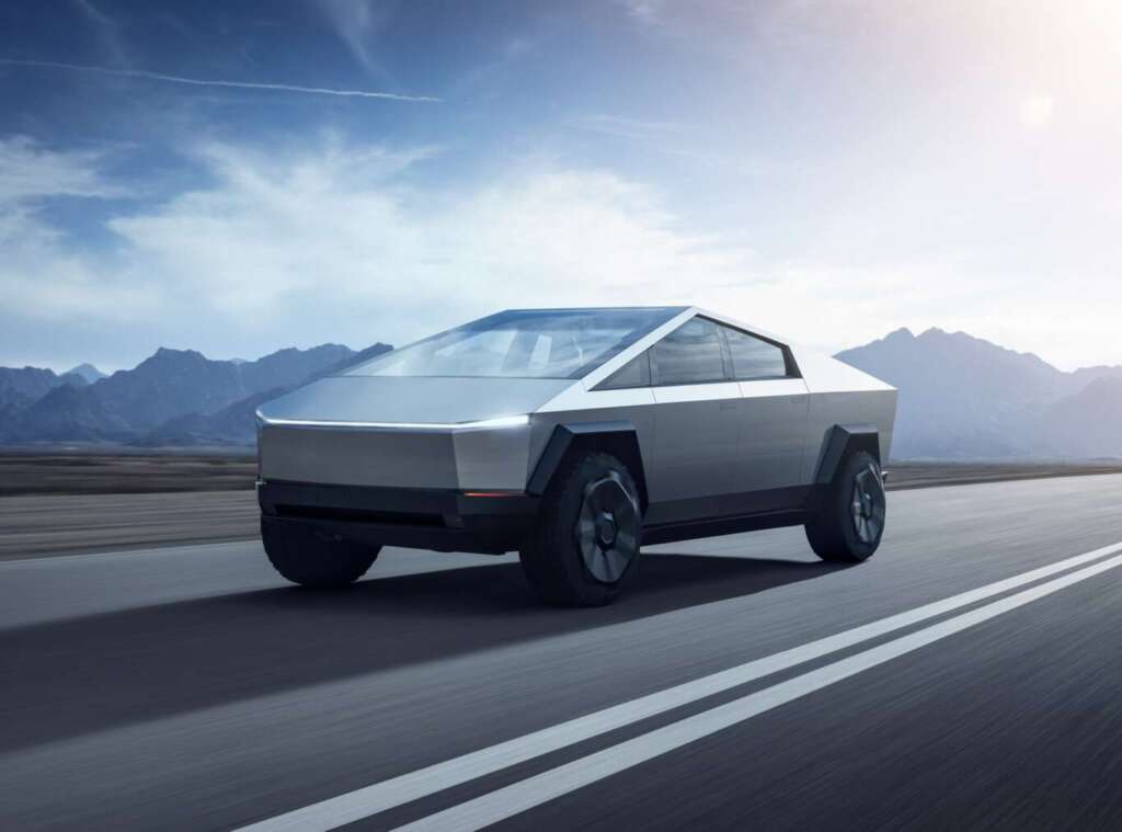 Tesla presenta il prototipo del Cybertruck